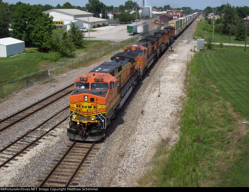 BNSF 4736